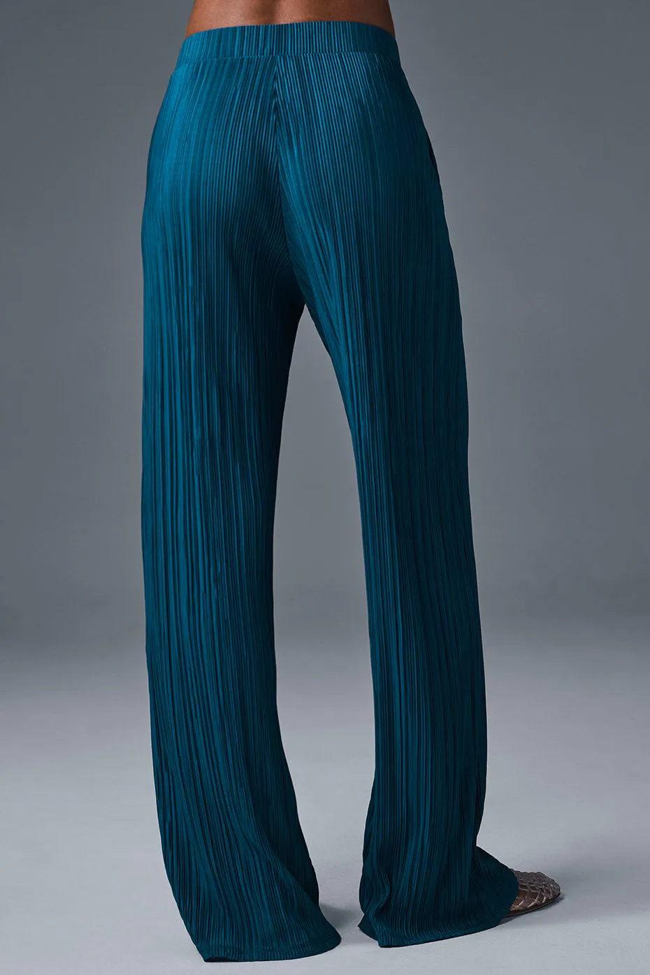 High-Waist Micro Plisse Straight Leg Pant - Eclipse Blue