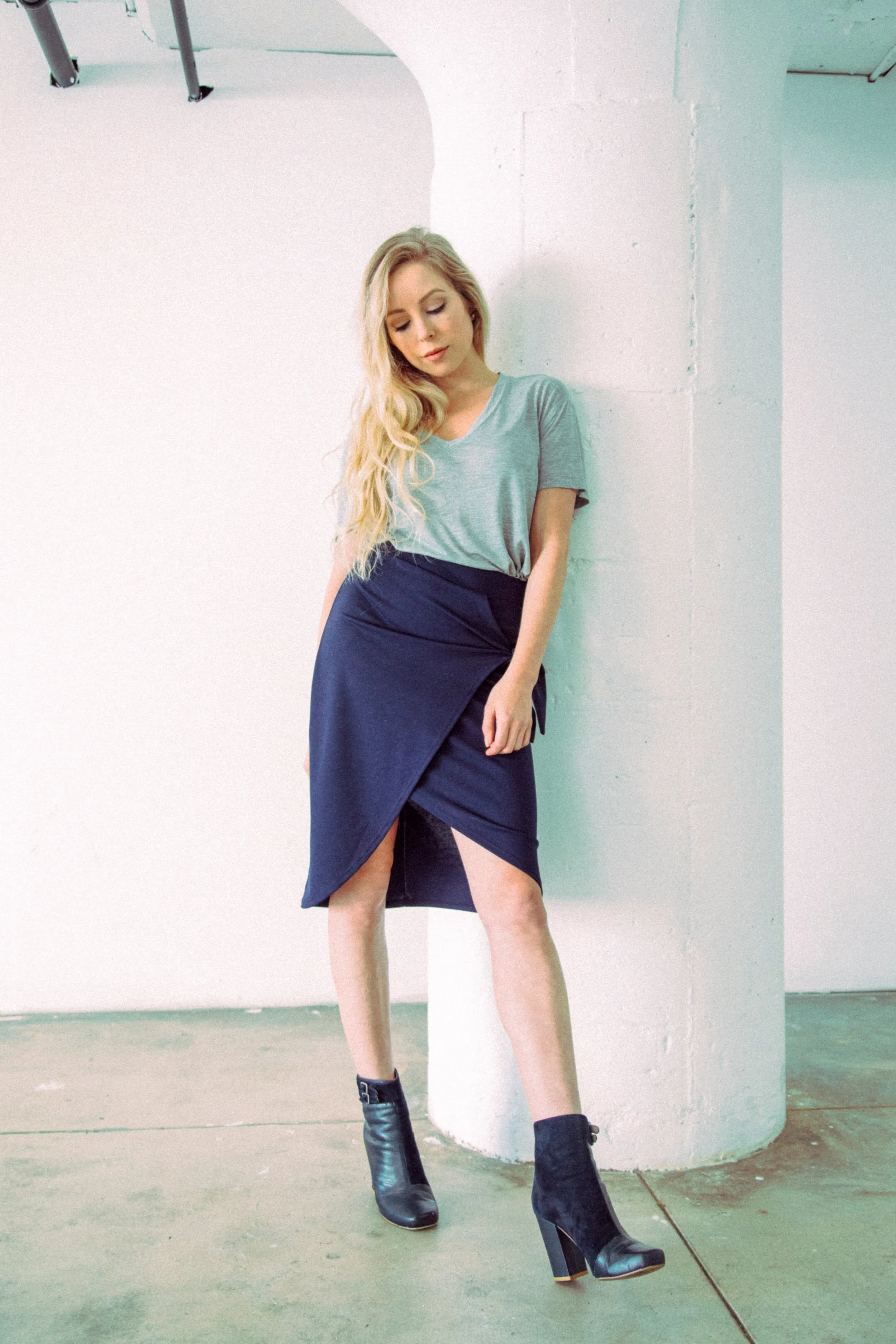 Tie tulip pencil skirt-NAVY