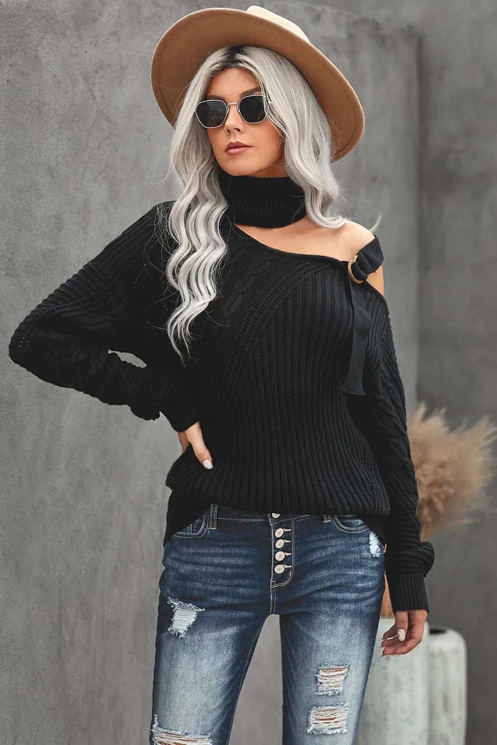 Women Solid Color Strapped Cut out Shoulder Turtleneck Sweater