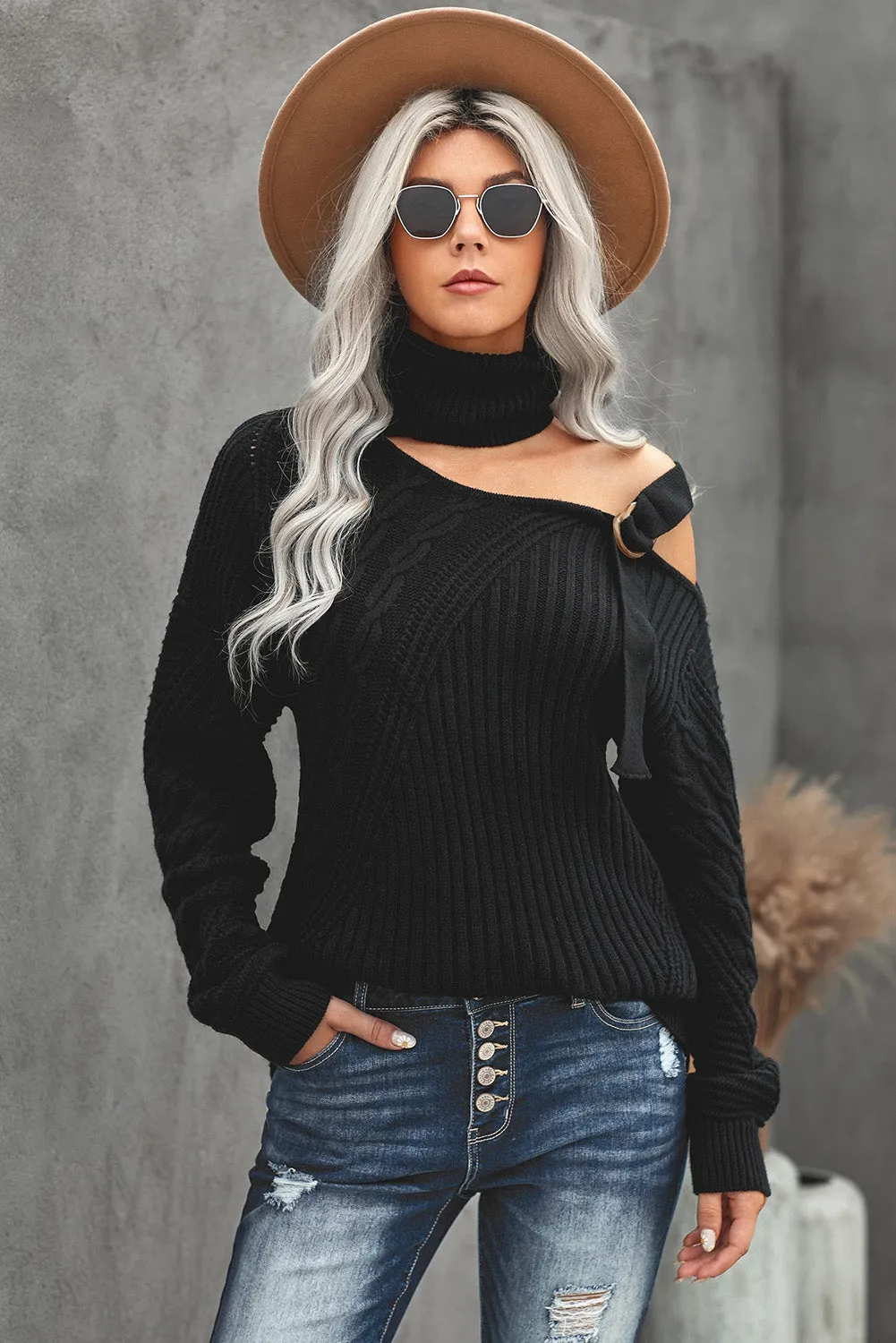 Women Solid Color Strapped Cut out Shoulder Turtleneck Sweater